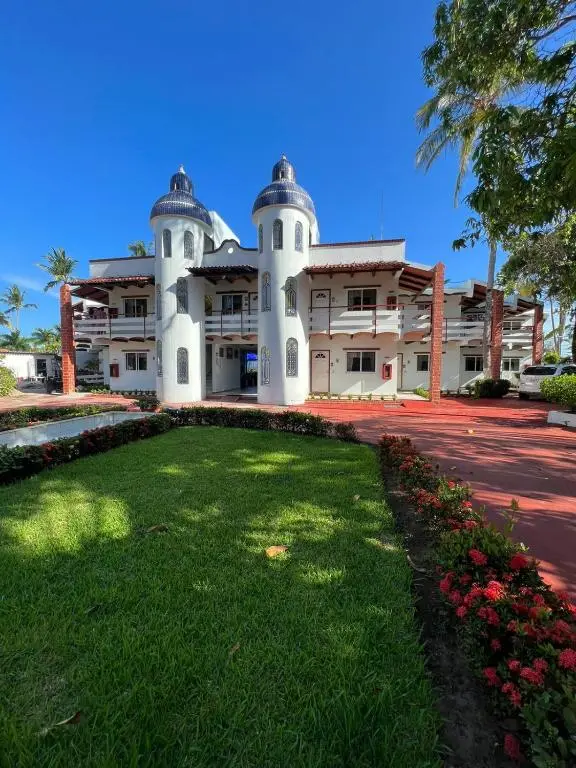 HOTEL VILLAS EL DORADO